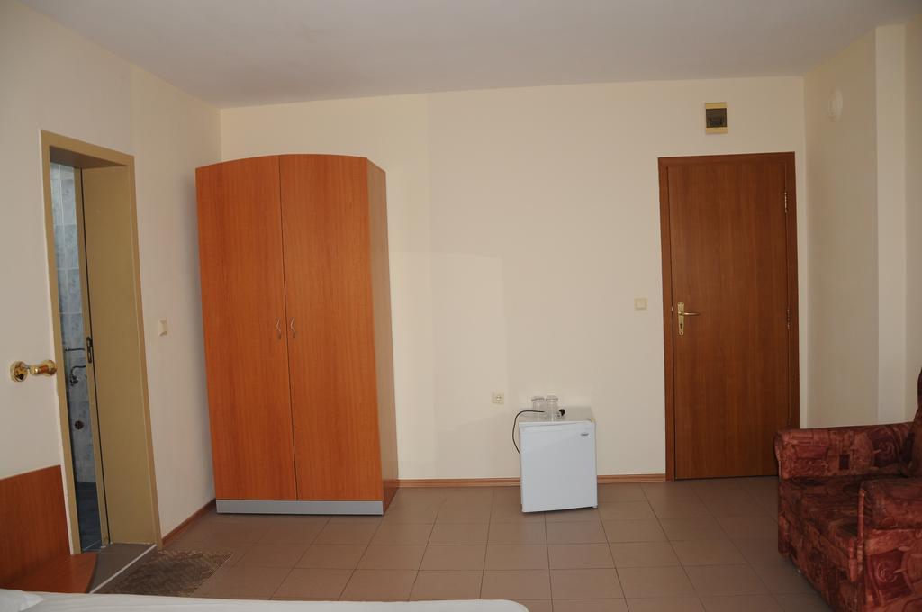 Hotel Babeva Sveti Vlas Ngoại thất bức ảnh