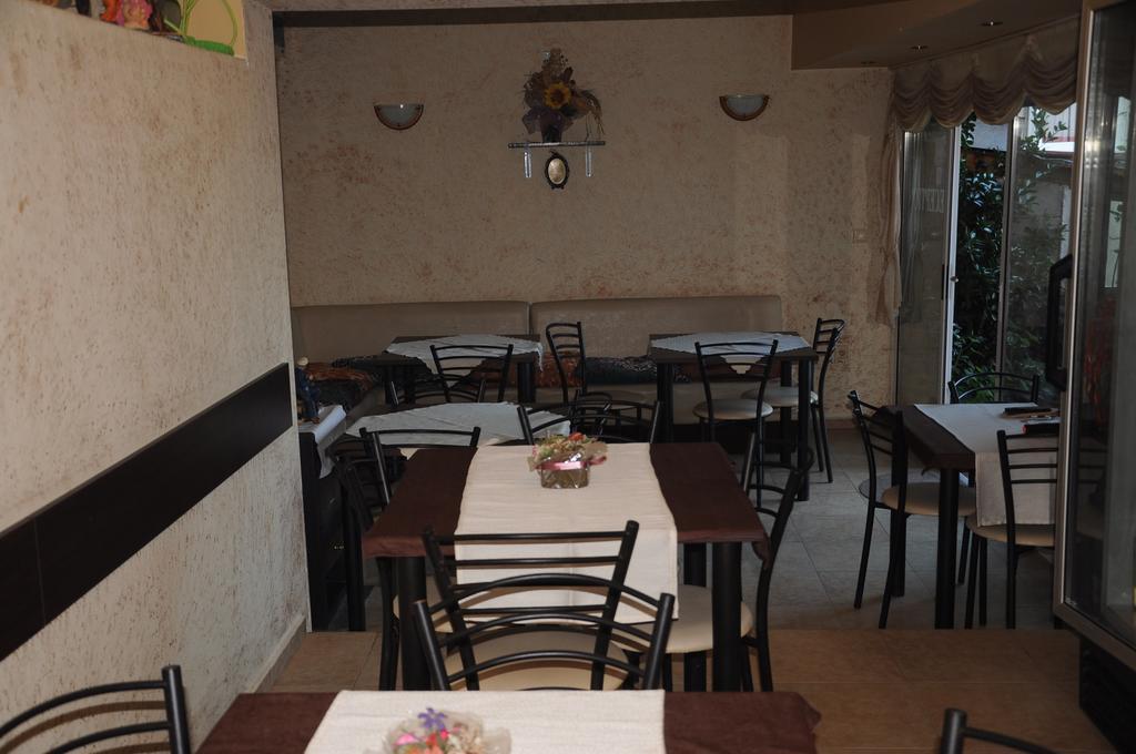 Hotel Babeva Sveti Vlas Ngoại thất bức ảnh
